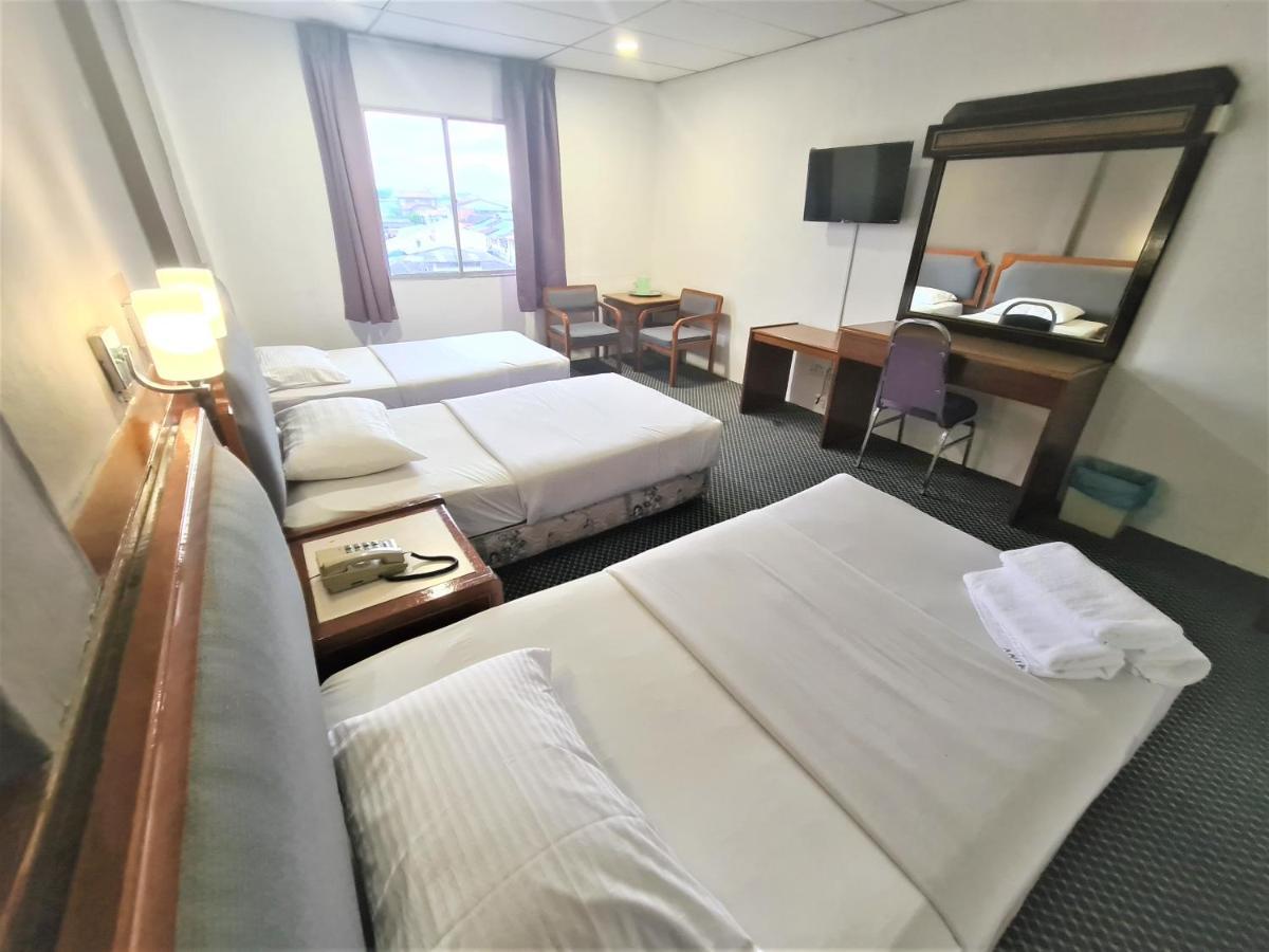 Anika Inn - Keluang Luaran gambar