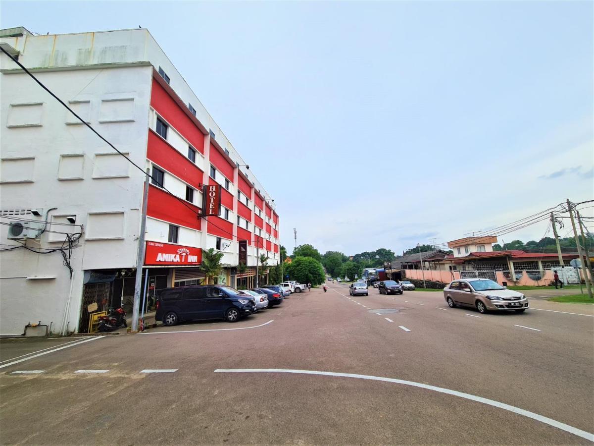 Anika Inn - Keluang Luaran gambar