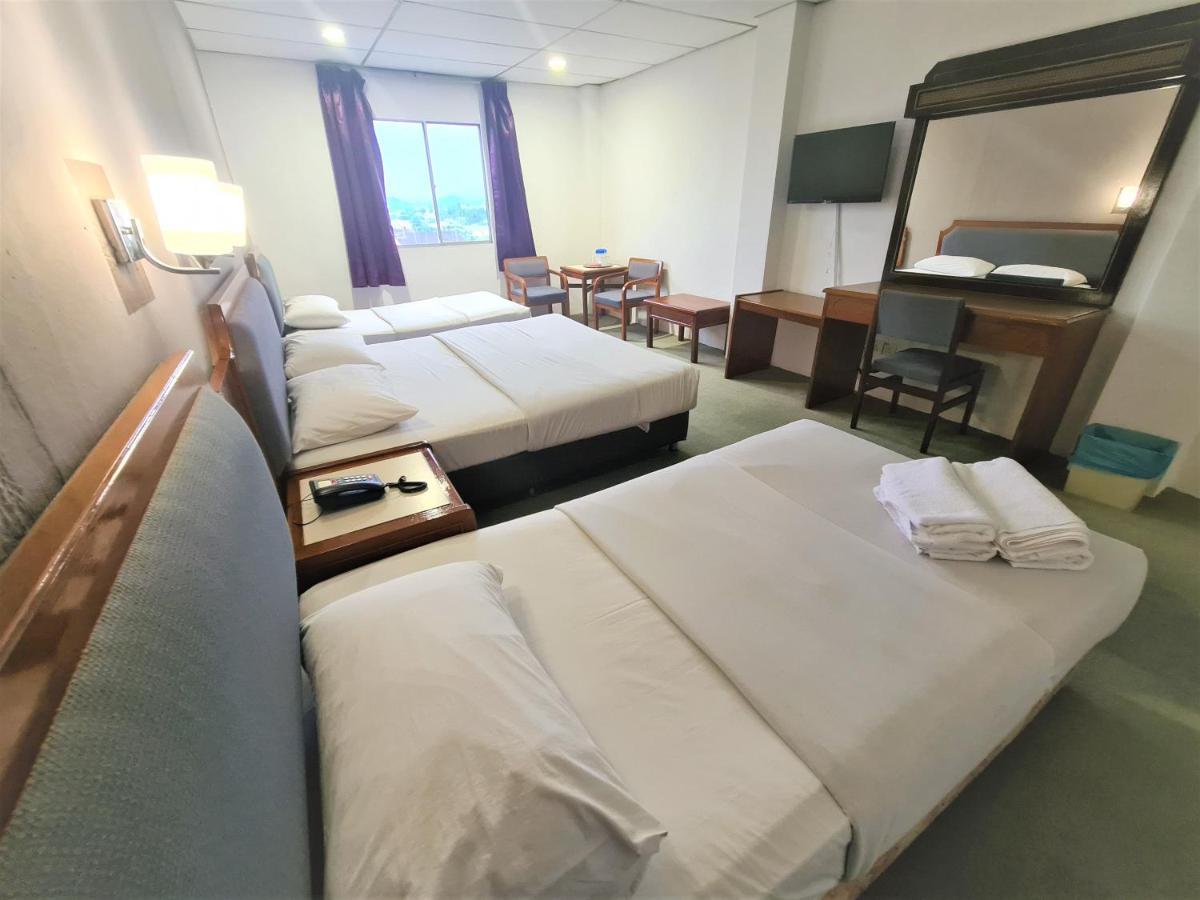 Anika Inn - Keluang Luaran gambar