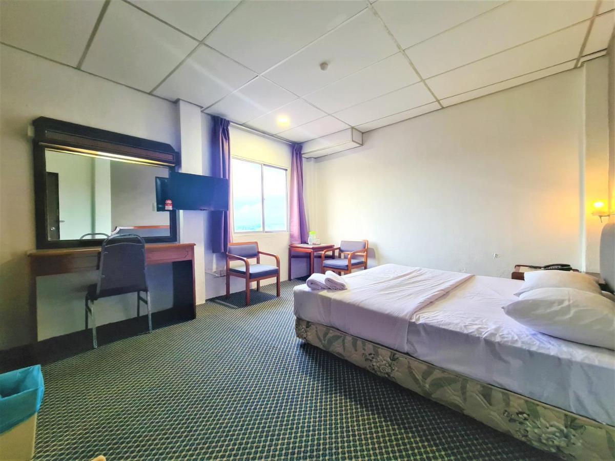 Anika Inn - Keluang Luaran gambar