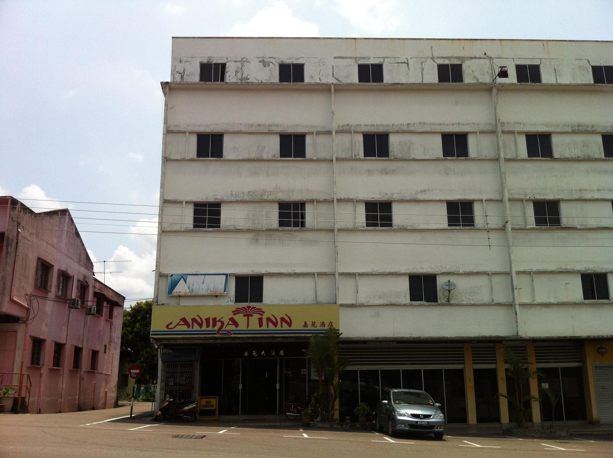 Anika Inn - Keluang Luaran gambar