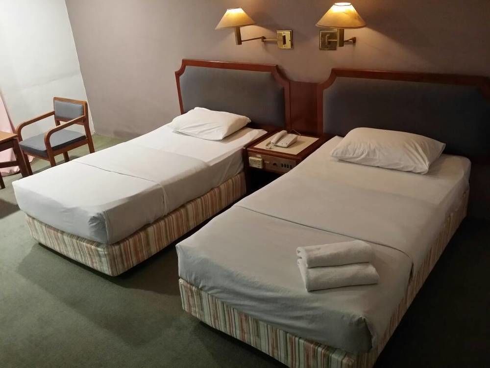 Anika Inn - Keluang Luaran gambar
