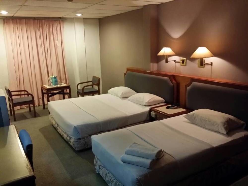Anika Inn - Keluang Luaran gambar