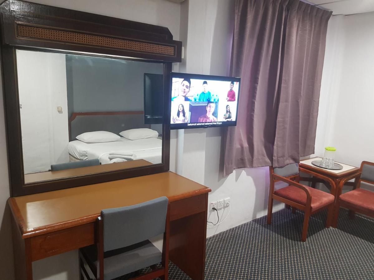 Anika Inn - Keluang Luaran gambar