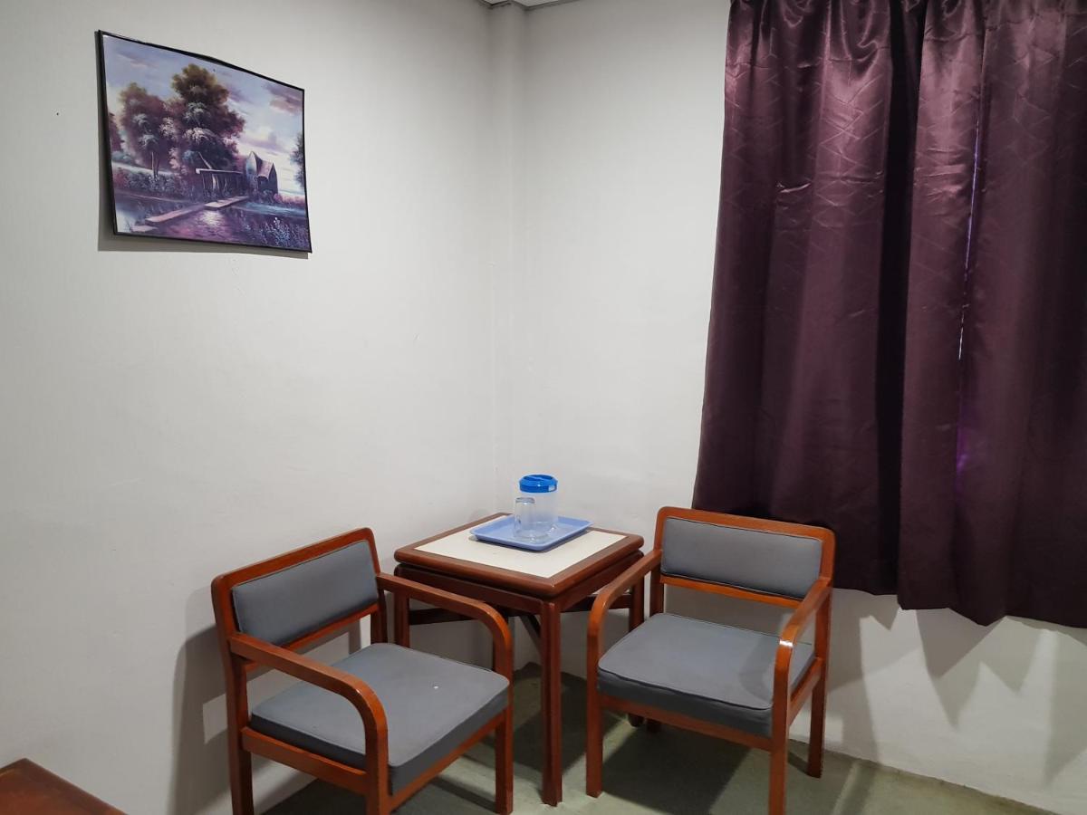 Anika Inn - Keluang Luaran gambar